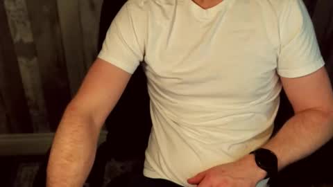 Snapshot of wipwips chatting on March 10, 6:51 am KiwiFruit89 online show from March 10, 6:51 am