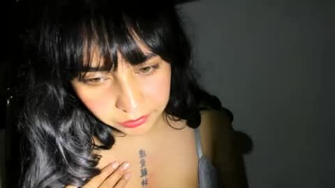witch_3333 online show from June 29, 8:20 am