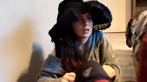 witchbitchmommy online show from November 12, 9:47 pm