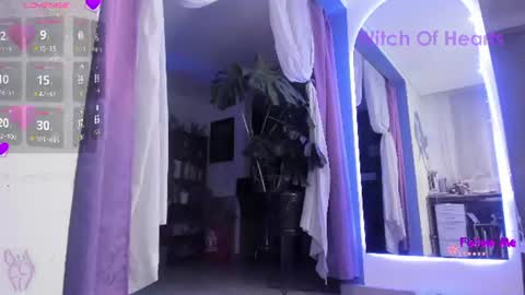 Snapshot of witchofhearts chatting on June 14, 12:52 am Luna Violeta A r t i s t online show from June 14, 12:52 am