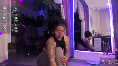 Snapshot of witchofhearts chatting on June 14, 2:24 am Luna Violeta A r t i s t online show from June 14, 2:24 am