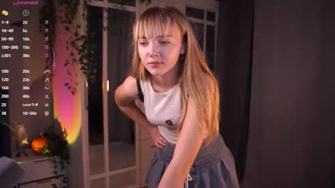 Snapshot of with_my_bae chatting on October 29, 9:05 pm Hollis online show from October 29, 9:05 pm