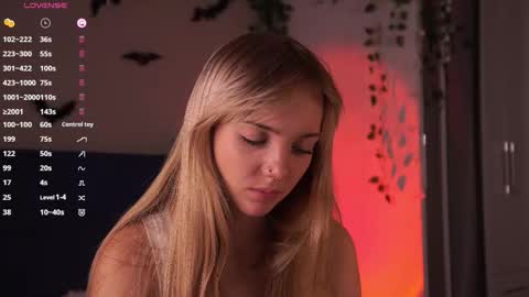 Snapshot of with_my_bae chatting on November 19, 7:47 pm Hollis online show from November 19, 7:47 pm