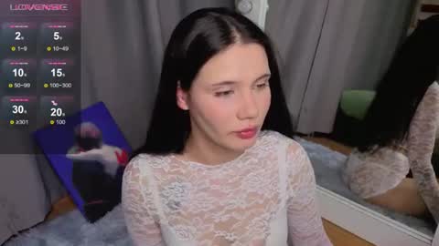 Snapshot of withloveeva chatting on June 10, 8:52 pm Eva online show from June 10, 8:52 pm