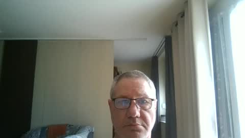 Snapshot of wixer1970 chatting on June 11, 12:14 pm wixer1970 online show from June 11, 12:14 pm