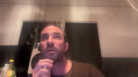 Snapshot of wizard310 chatting on December 15, 2:05 am wizard310 online show from December 15, 2:05 am