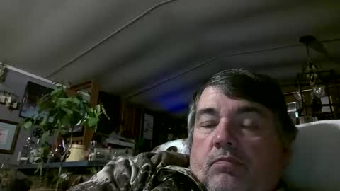 wldlife online show from March 15, 12:05 am