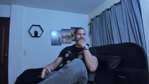 Snapshot of wncmodels chatting on November 21, 4:33 am Magnus Dark independent model online show from November 21, 4:33 am