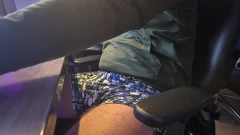 Snapshot of wnhz27 chatting on November 24, 1:49 am wnhz27 online show from November 24, 1:49 am