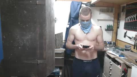 Snapshot of wolf021221 chatting on December 21, 3:08 pm wolf021221 online show from December 21, 3:08 pm