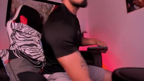 wolferatus online show from February 24, 7:01 pm