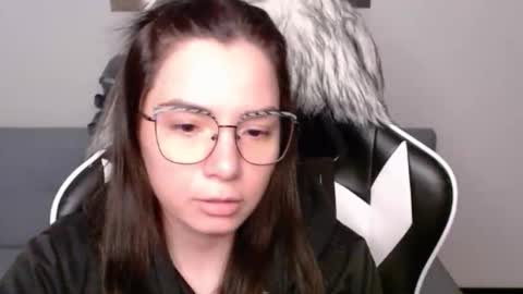 Alex online show from November 14, 3:05 am