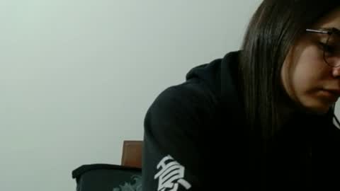 Snapshot of wolfs_daughter chatting on July 30, 2:32 am Alex online show from July 30, 2:32 am