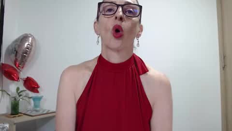 Snapshot of womanhornyx chatting on March 12, 9:35 pm Womanhornyx online show from March 12, 9:35 pm