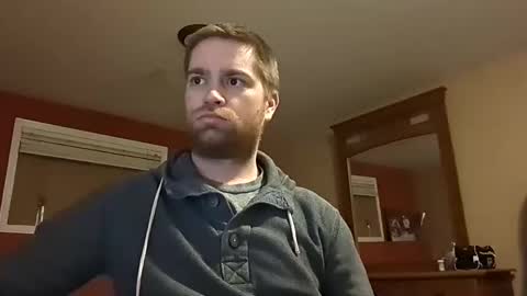 Snapshot of woodeee77 chatting on February 17, 1:36 am woodeee77 online show from February 17, 1:36 am