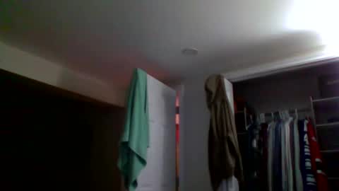 Snapshot of woodeee77 chatting on February 25, 11:25 pm woodeee77 online show from February 25, 11:25 pm