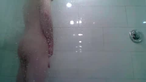 Snapshot of woodeee77 chatting on April 25, 9:01 pm woodeee77 online show from April 25, 9:01 pm