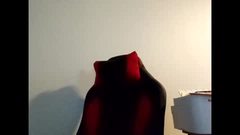 Snapshot of woodpipe69 chatting on December 3, 4:17 pm Woodpipe69 online show from December 3, 4:17 pm