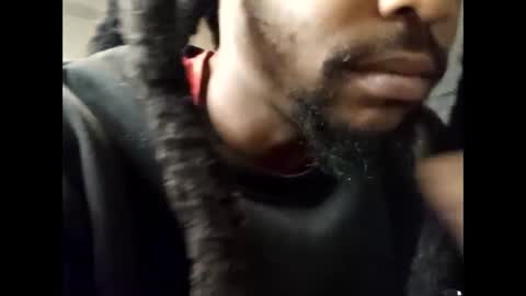 Snapshot of woodpipe69 chatting on December 16, 1:32 pm Woodpipe69 online show from December 16, 1:32 pm