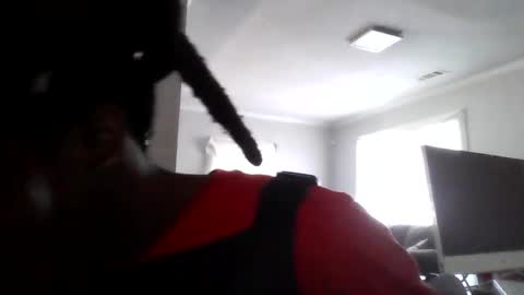 Snapshot of woodpipe69 chatting on February 20, 10:48 pm Woodpipe69 online show from February 20, 10:48 pm