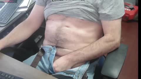 woodworker6473 online show from March 5, 5:08 pm