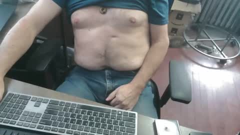 Snapshot of woodworker6473 chatting on March 20, 1:49 pm woodworker6473 online show from March 20, 1:49 pm