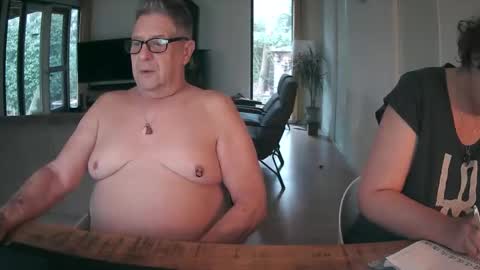 woodwurm and Snoeske online show from March 9, 6:17 am