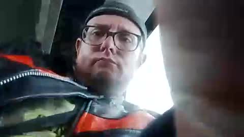 Snapshot of woodywood420420 chatting on October 17, 6:43 pm woodywood420420 online show from October 17, 6:43 pm