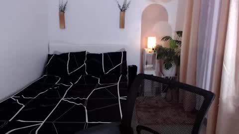 Camilla online show from December 3, 12:13 am