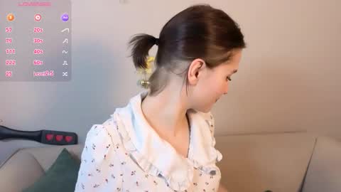 Snapshot of worsh1p_me chatting on March 9, 12:53 pm worsh1p_me online show from March 9, 12:53 pm