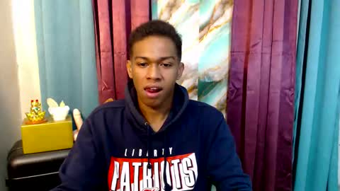 Snapshot of worshipmycockxxx chatting on November 24, 9:03 pm Josh This is my new account now online show from November 24, 9:03 pm