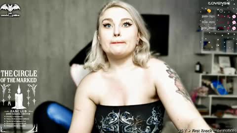 Snapshot of wounded_goddess chatting on May 24, 3:28 pm Goddess Sophy online show from May 24, 3:28 pm