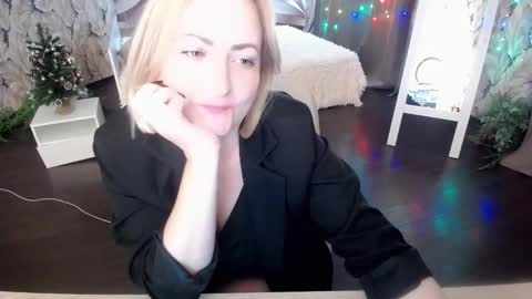 wow_co online show from December 19, 4:13 pm