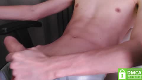 Snapshot of wow_david chatting on February 18, 2:27 am David online show from February 18, 2:27 am