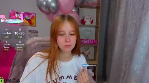 wow_emma_ online show from June 18, 1:48 pm