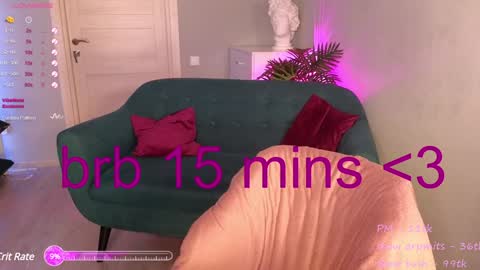 Snapshot of wow_luvng chatting on December 17, 6:09 pm Rebecy online show from December 17, 6:09 pm