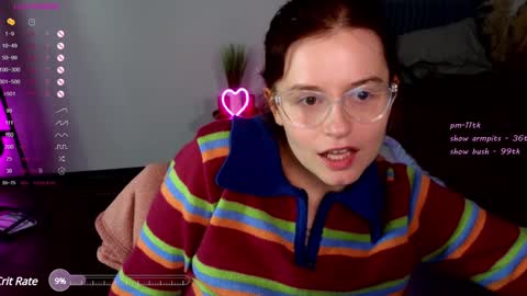 Snapshot of wow_luvng chatting on December 25, 5:47 pm Rebecy online show from December 25, 5:47 pm