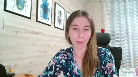 Anna  online show from April 26, 3:10 pm