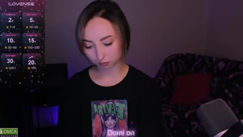 Sue online show from December 3, 3:41 am