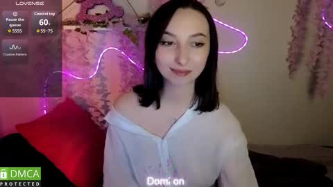 Sue online show from March 11, 5:19 pm