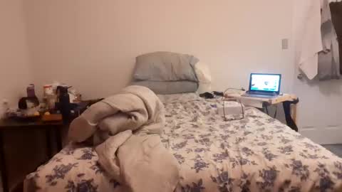 Cuteipie online show from December 14, 11:48 am