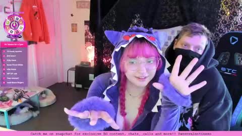 Snapshot of wrenvalentine chatting on May 25, 12:27 am Wren Valentine online show from May 25, 12:27 am