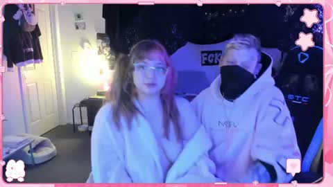 Snapshot of wrenvalentine chatting on August 9, 11:37 am Wren Valentine online show from August 9, 11:37 am