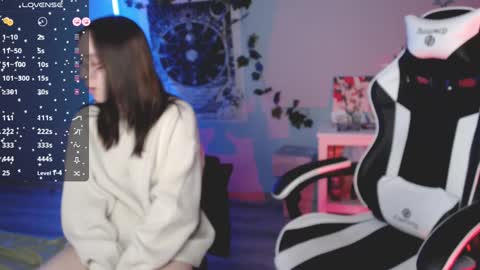 Snapshot of wrong_honey chatting on January 28, 8:15 pm Julia and Amelia online show from January 28, 8:15 pm