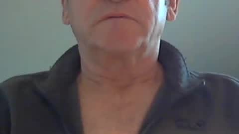 Snapshot of wuki123 chatting on December 10, 10:28 am Wuki online show from December 10, 10:28 am