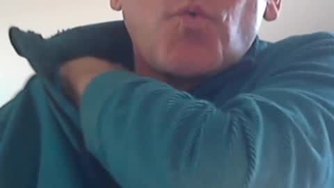 Snapshot of wuki123 chatting on January 22, 1:53 pm Wuki online show from January 22, 1:53 pm