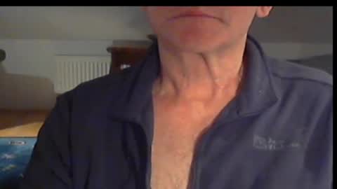 Snapshot of wuki123 chatting on March 6, 9:42 pm Wuki online show from March 6, 9:42 pm