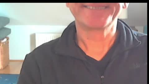 Snapshot of wuki123 chatting on November 6, 11:55 am Wuki online show from November 6, 11:55 am