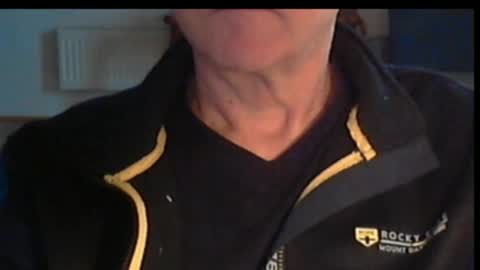 Snapshot of wuki123 chatting on December 15, 2:10 pm Wuki online show from December 15, 2:10 pm