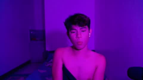 wusexx online show from May 9, 5:18 pm